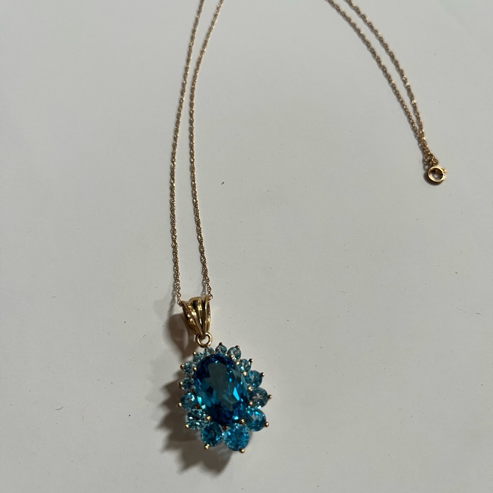 14k Gold and Blue Topaz Pendant Necklace